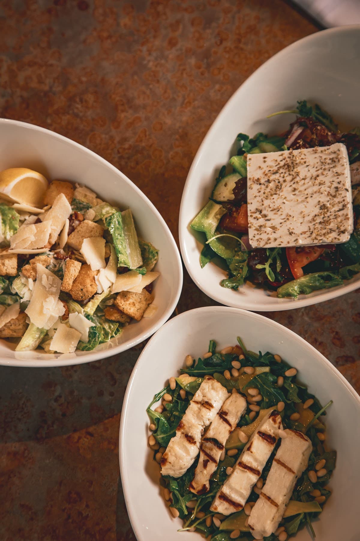 Seared halloumi salad